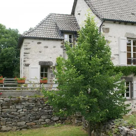Maison De Caractere Avec Jardin Clos Et Activites A Proximite - Parc Regional Des Volcans D'auvergne - Fr-1-742-309 度假居 Le Monteil (Cantal)