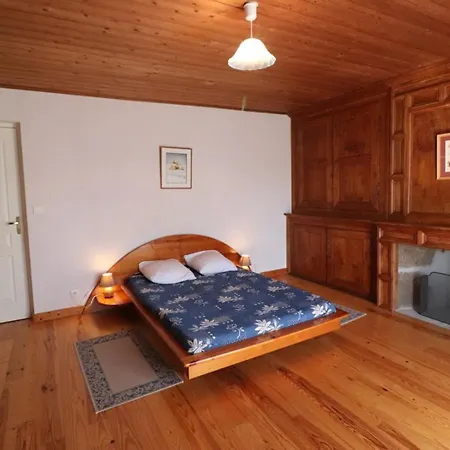 Maison De Caractere Avec Jardin Clos Et Activites A Proximite - Parc Regional Des Volcans D'auvergne - Fr-1-742-309 度假居