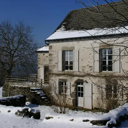 Maison De Caractere Avec Jardin Clos Et Activites A Proximite - Parc Regional Des Volcans D'auvergne - Fr-1-742-309 度假居